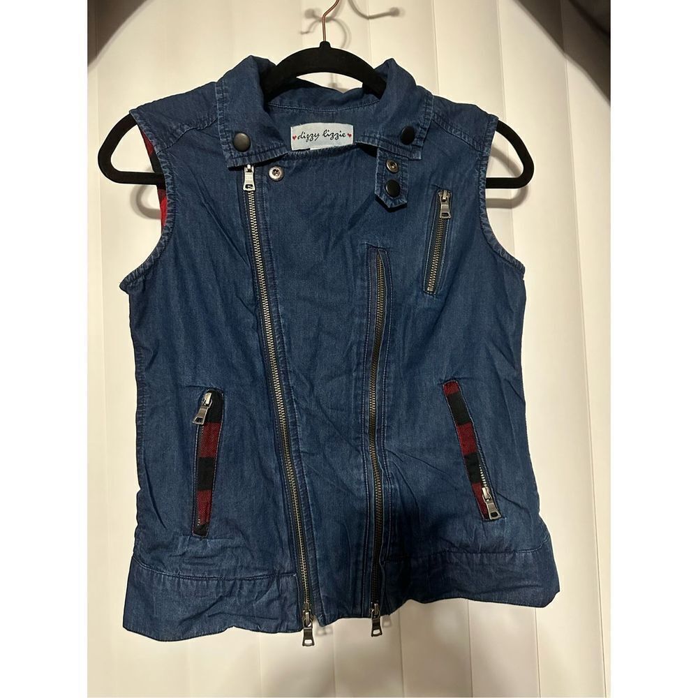 Dizzy Lizzy denim blue style jacket 100% Cotton, functional zippered pockets